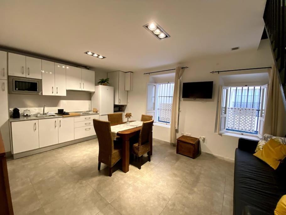 Moderno Duplex En La Tacita De Plata Apartment กาดิซ ภายนอก รูปภาพ